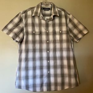 Short Sleeve Slim Fit Button Up Shirt